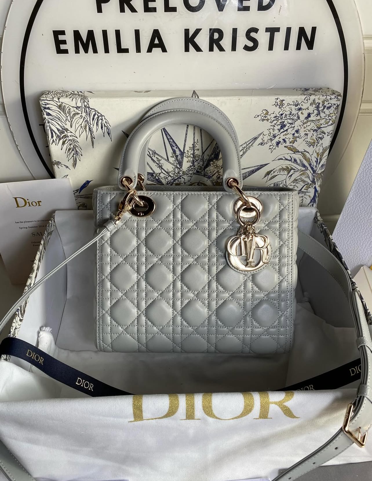 Lady Dior bag Cannage Medium Lambskin With Mother Of Pearl Effect In Opal Grey - foto 2